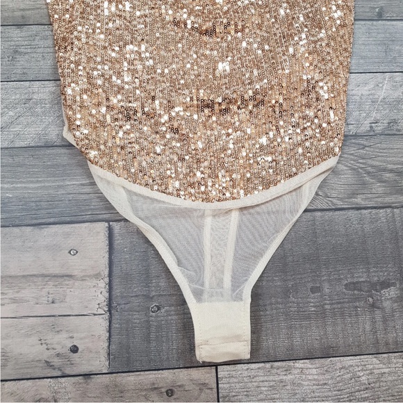 Free People Sparks Fly Corset Bodysuit Top Medium 12 14 Gold Sequin Party BNWT - Picture 3 of 12
